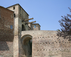 porta marina mondaino